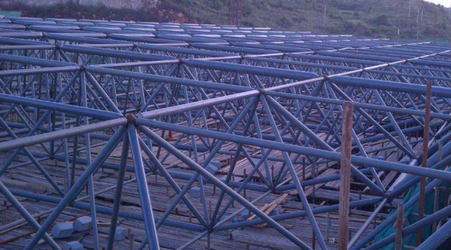九台概述网架加工中对钢材的质量的过细恳求